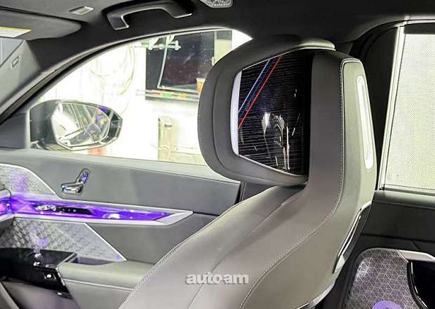 BMW i7