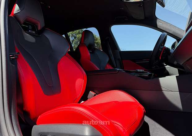 BMW M5 2024 — photo 11