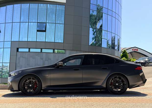 BMW M5 2024 — photo 14