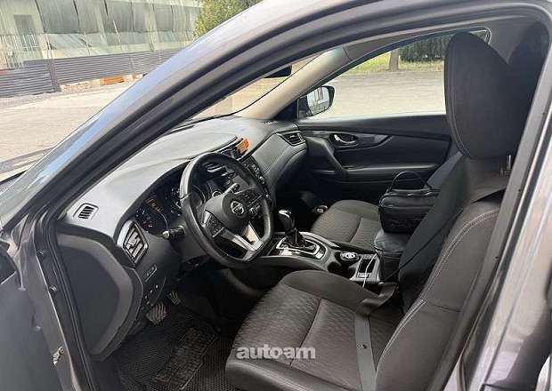 Nissan Rogue