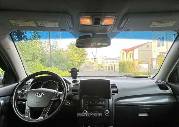 Kia Sorento 2010 — լուսանկար 7