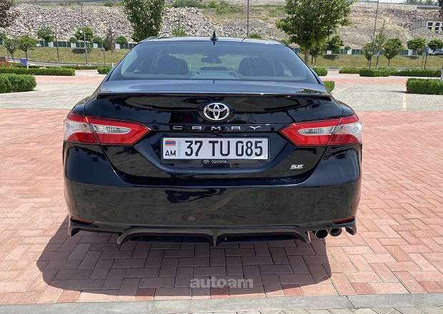 Toyota Camry 2020 — լուսանկար 7