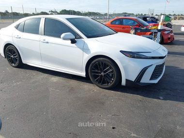 Toyota Camry  2025 