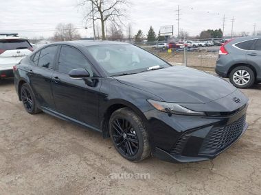 Toyota Camry  2025 