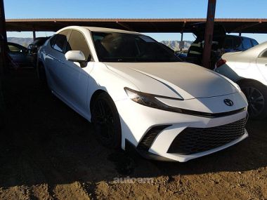 Toyota Camry  2025 