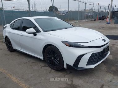 Toyota Camry  2025 