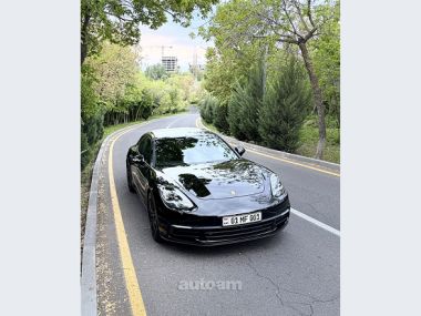 Porsche Panamera  2019 