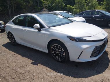 Toyota Camry  2025 