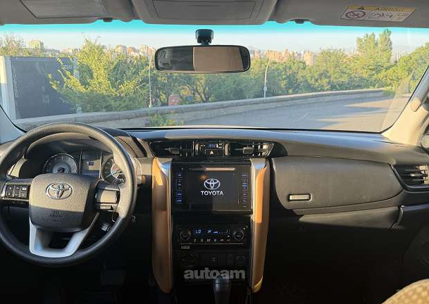 Toyota Fortuner