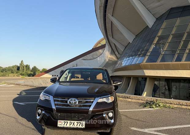 Toyota Fortuner