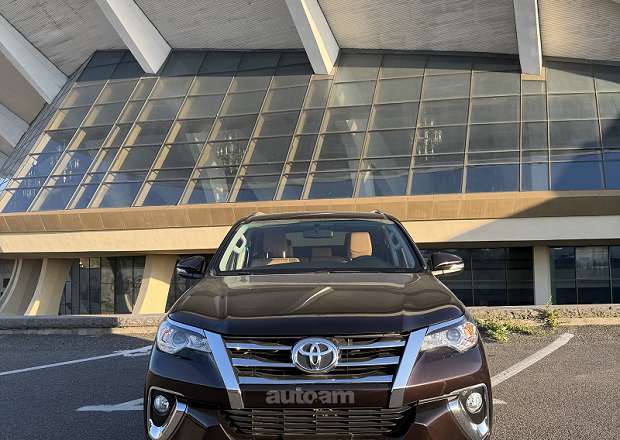 Toyota Fortuner