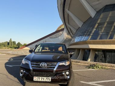 Toyota Fortuner  2017 