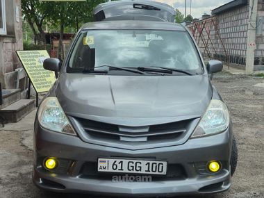 Nissan Tiida  2006 