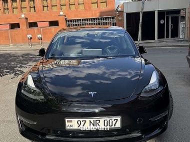 Tesla Model 3  2022 
