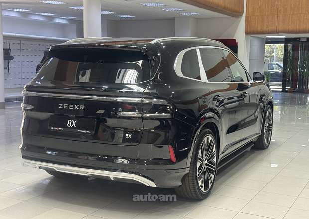 Zeekr 8X