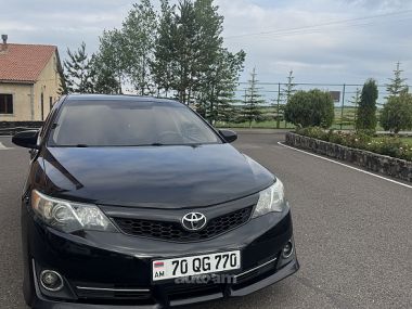 Toyota Camry  2014 