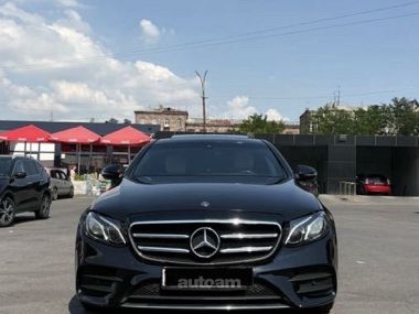 Mercedes-Benz E 300  2018 