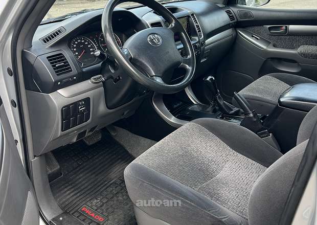 Toyota Land Cruiser Prado
