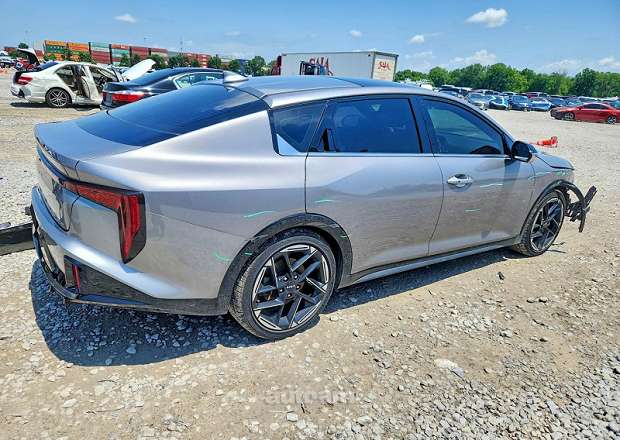 Kia K4