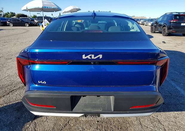 Kia K4