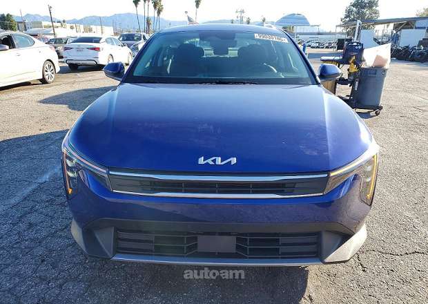 Kia K4