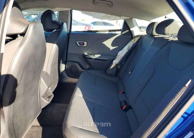 Kia K4