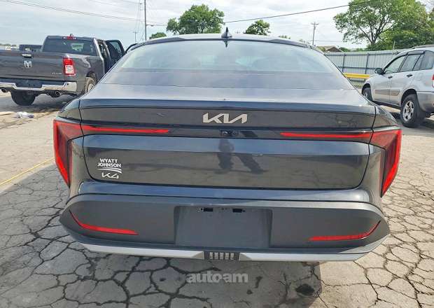 Kia K4