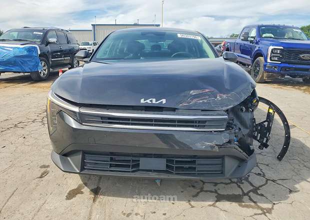 Kia K4
