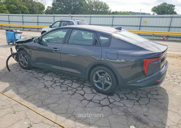 Kia K4