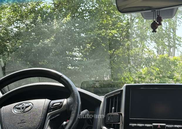 Toyota Land Cruiser 200
