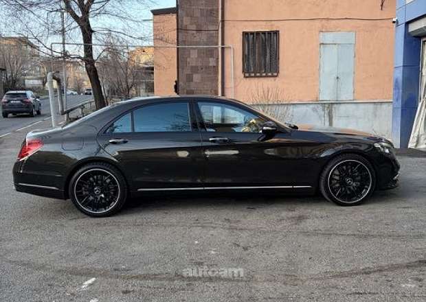 Mercedes-Benz S 500