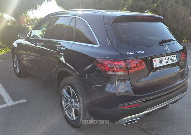 Mercedes-Benz GLC 300