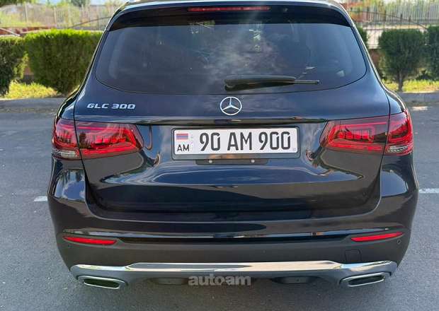 Mercedes-Benz GLC 300