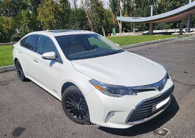 Toyota Avalon 2018 — լուսանկար 15