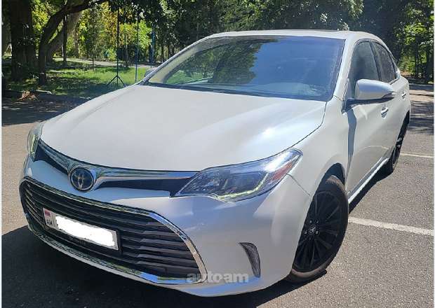 Toyota Avalon 2018 — լուսանկար 3