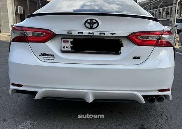 Toyota Camry 2020 — photo 4