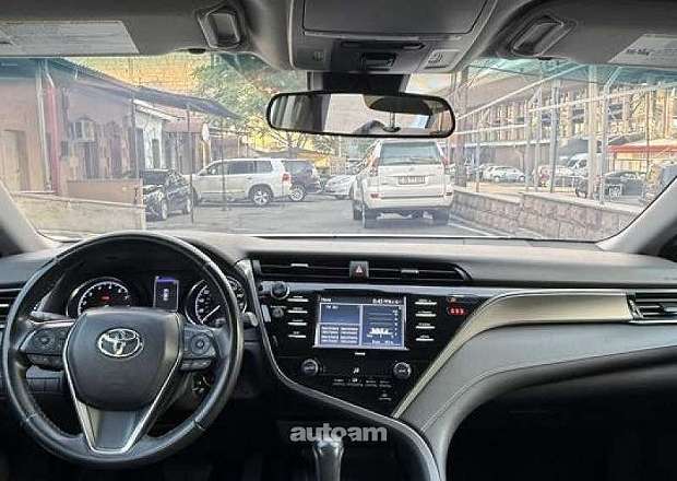 Toyota Camry 2020 — photo 5
