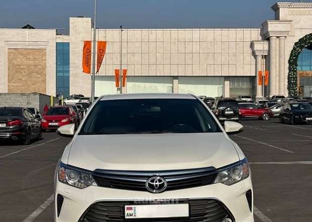 Toyota Camry 2015 — լուսանկար 3