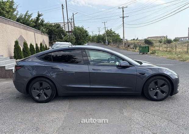 Tesla Model 3 2021 — photo 3