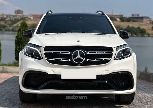 Mercedes-Benz CLS 63 AMG