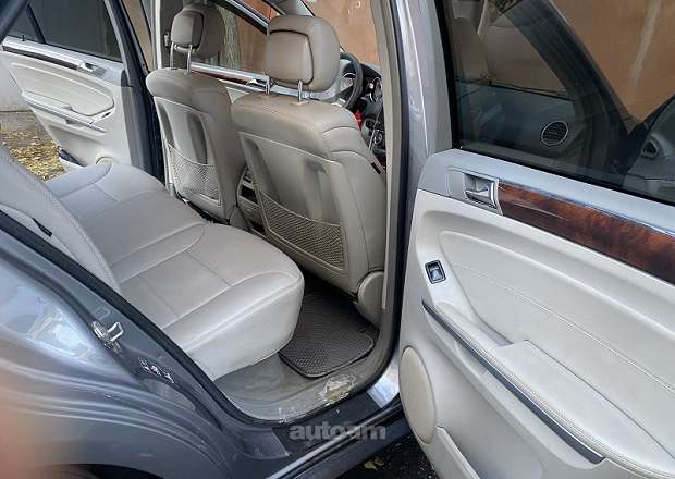 Mercedes-Benz ML 350 2010 — photo 3