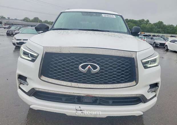 Infiniti QX80