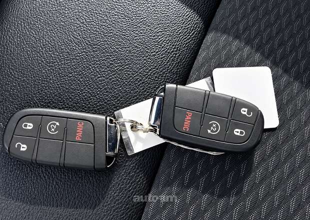 Jeep Compass 2024 — фото 15