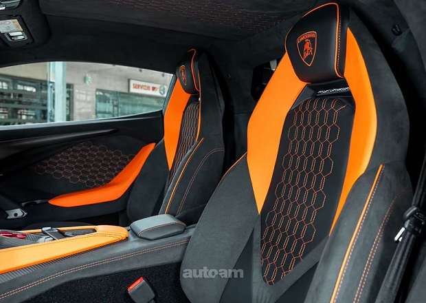 Lamborghini Revuelto
