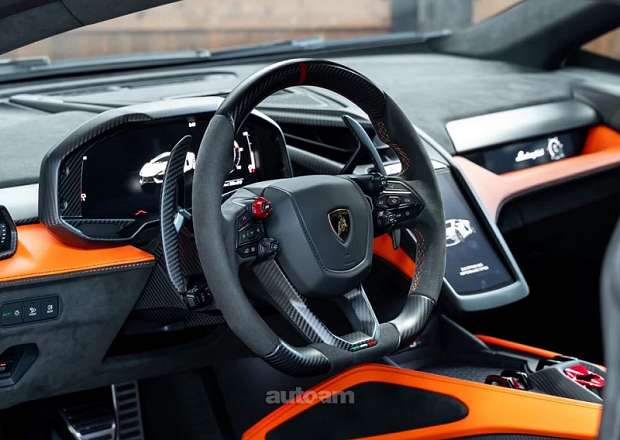 Lamborghini Revuelto