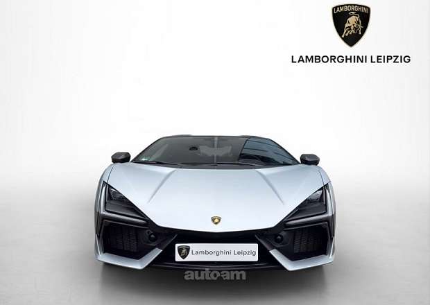 Lamborghini Revuelto