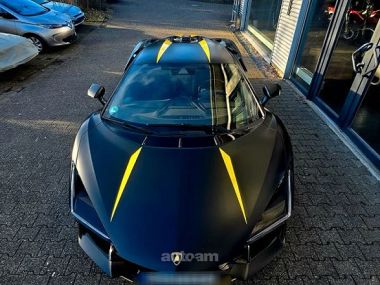 Lamborghini Revuelto  2025 