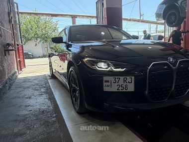 BMW i4  2024 