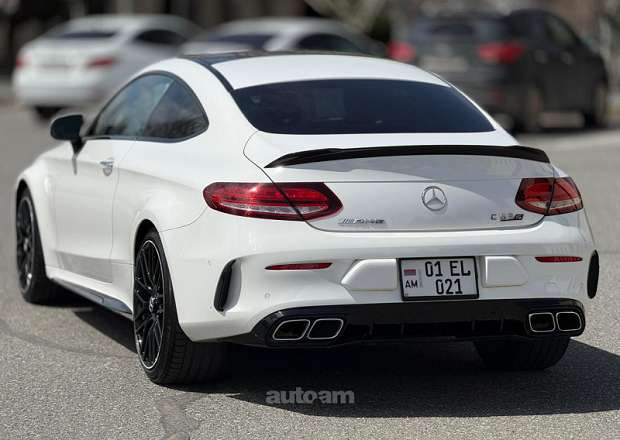 Mercedes-Benz C 63 AMG