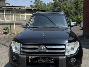 Mitsubishi Pajero  2007 
